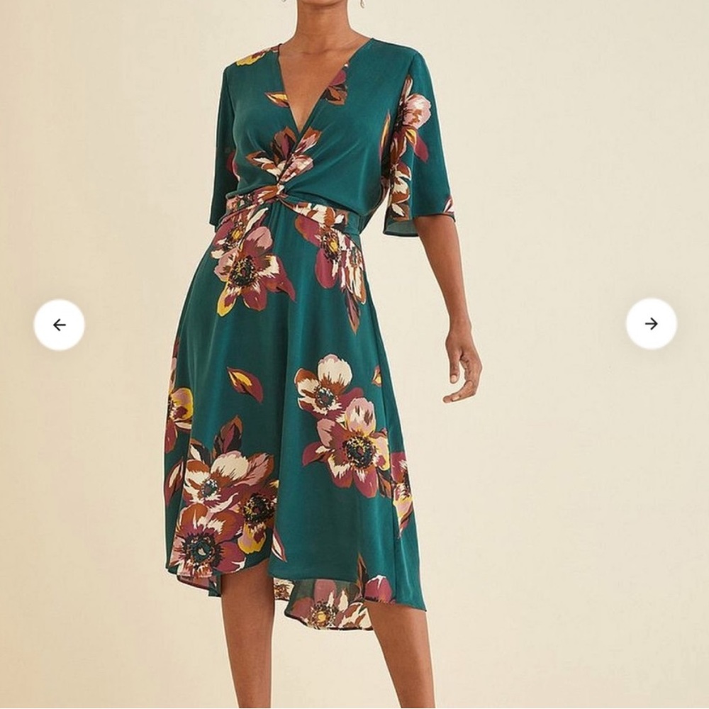 Amour Vert Joselle Green Floral Silk Dress with Twist Front Accent